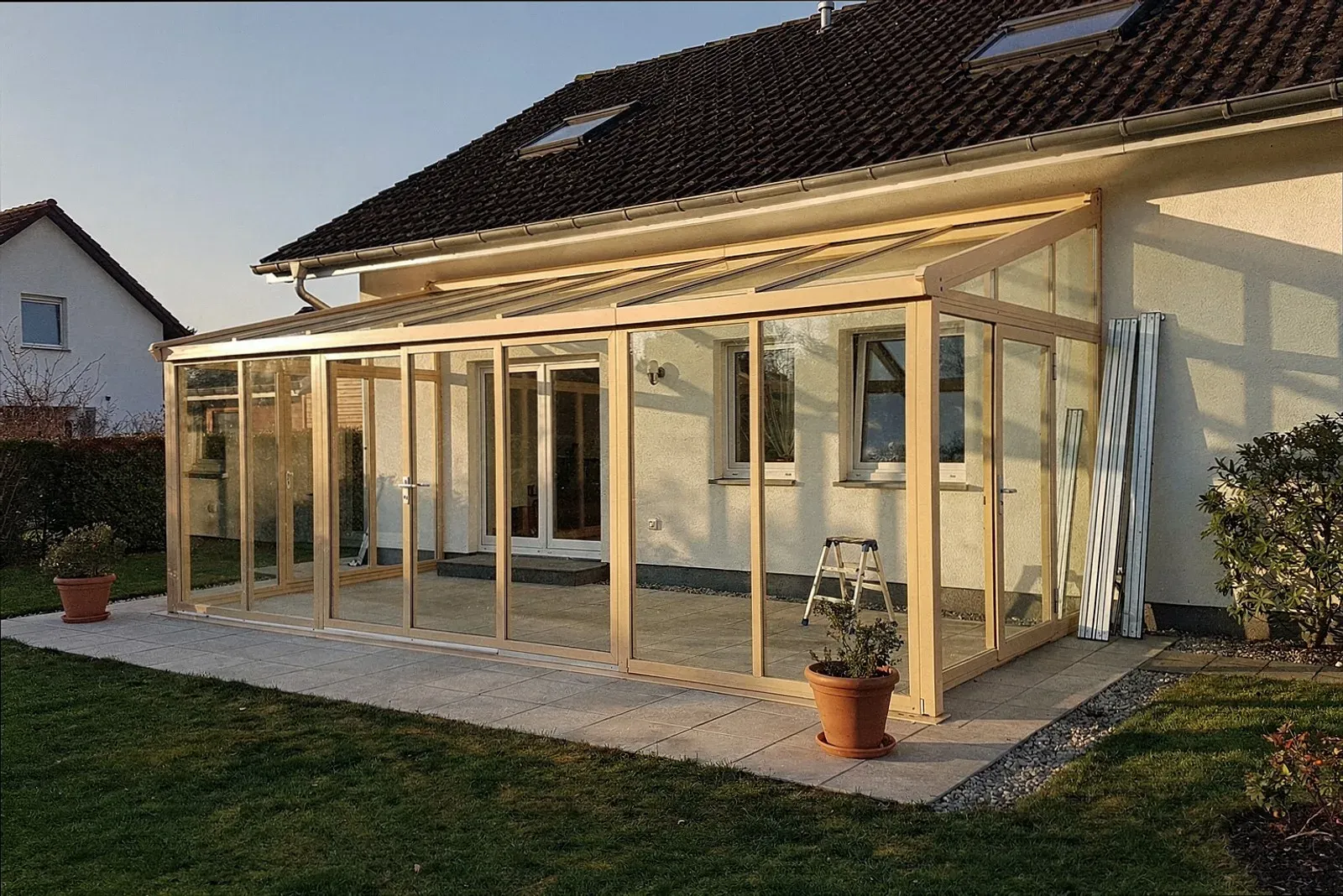 Terrasse zum Wintergarten in Krefeld